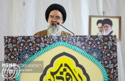 خطيب جمعة طهران: على الأجهزة الدبلوماسية مقاضاة الرئيس الامريكي في المحافل الدولية خطيب جمعة طهران: على الأجهزة الدبلوماسية مقاضاة الرئيس الامريكي في المحافل الدولية